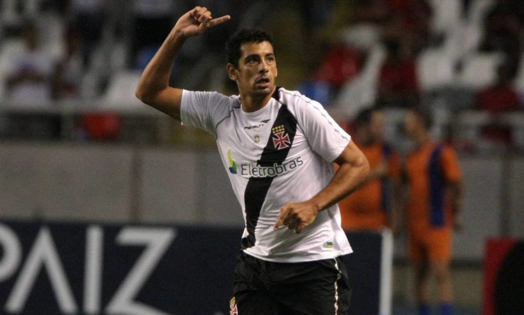 Diego Souza é cotado no Vasco e no Sport