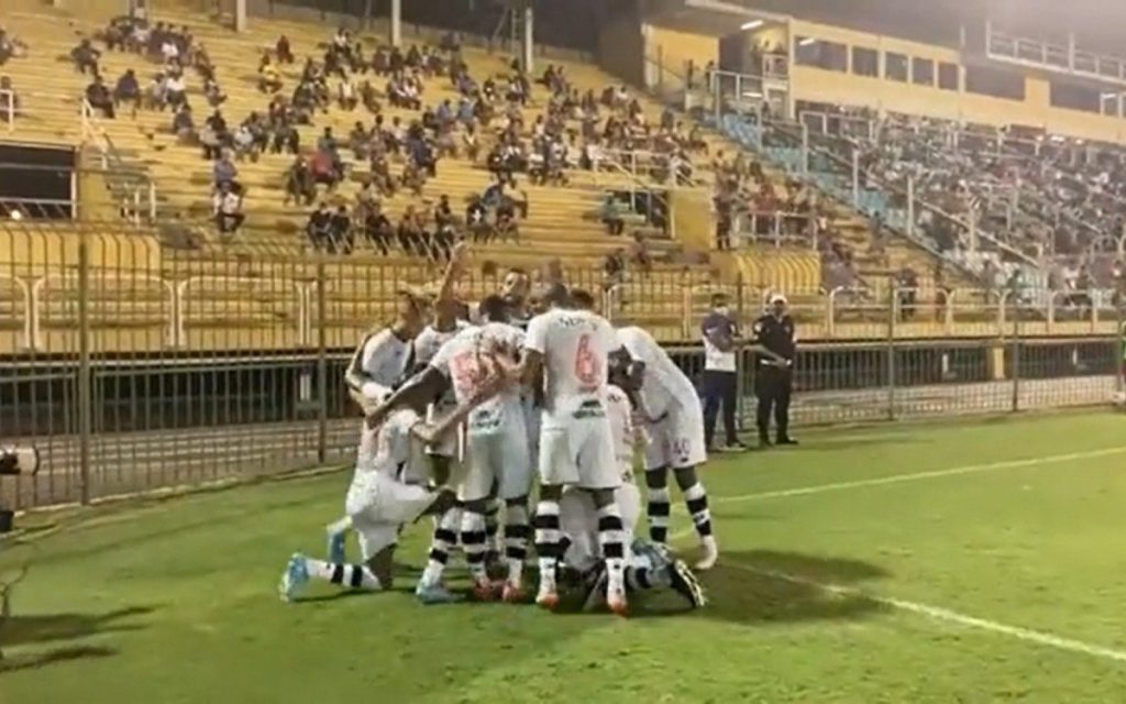 Vasco estreou com vitória em cima do Volta Redonda