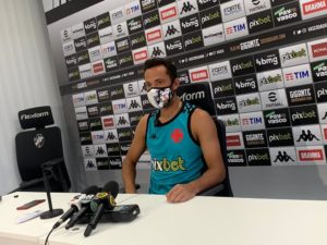 Nenê está confirmado no Vasco para jogar contra o Operário
