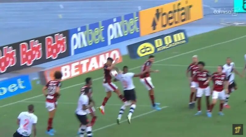 Pênalti Flamengo Vasco