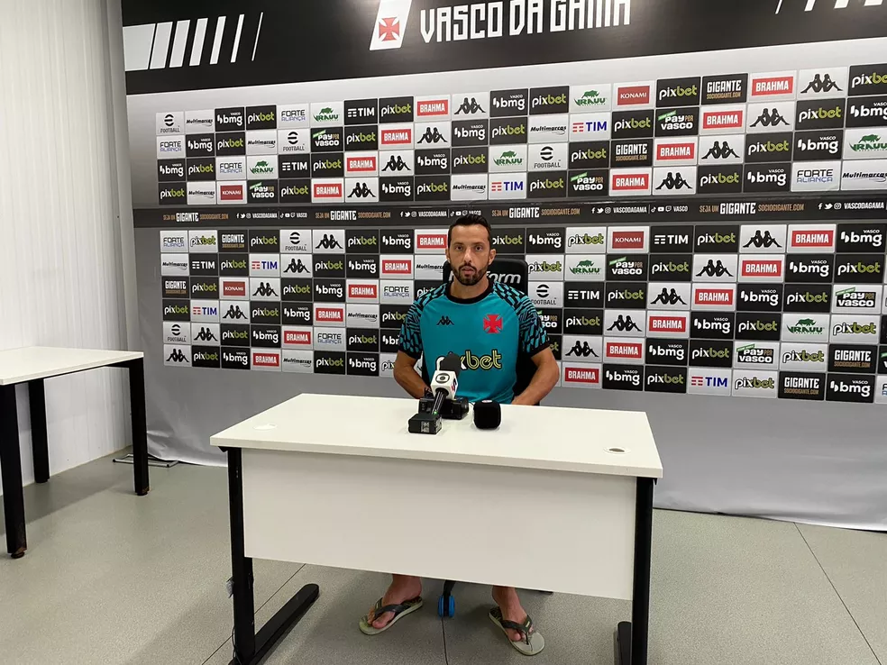 Nenê concedeu coletiva de imprensa nesta terça-feira e falou sobre diversos assuntos interessantes do Vasco