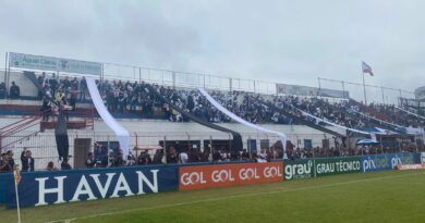 Vasco visita Brusque para se manter no G-4. (Foto: Twitter do Vasco)