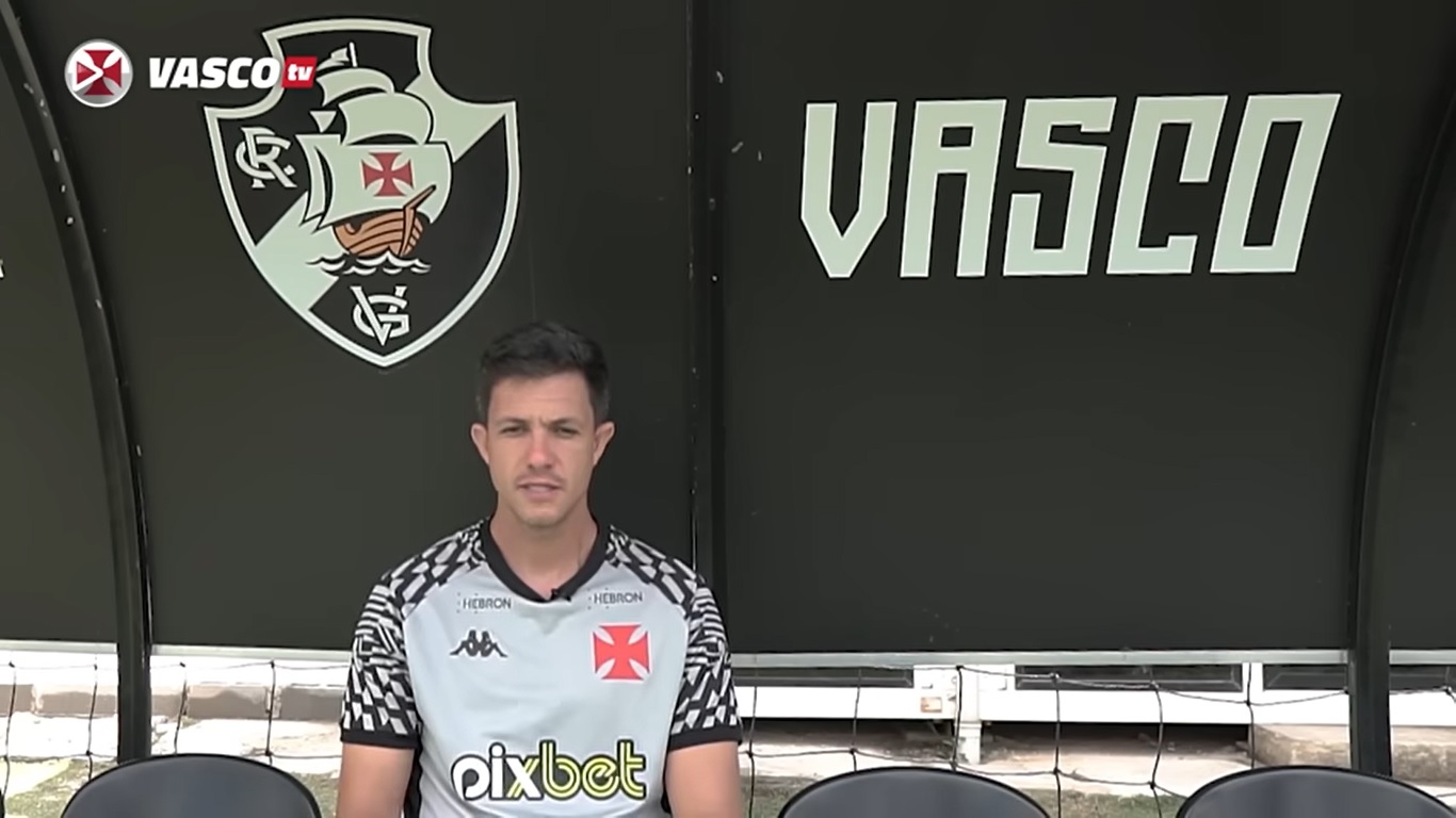 Disposição tática de Vasco para enfrentar o Internacional