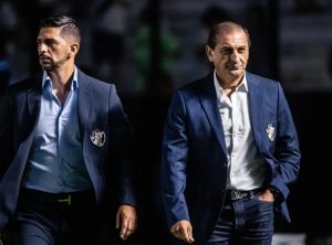 Ramón Díaz e filho são técnicos do Vasco.