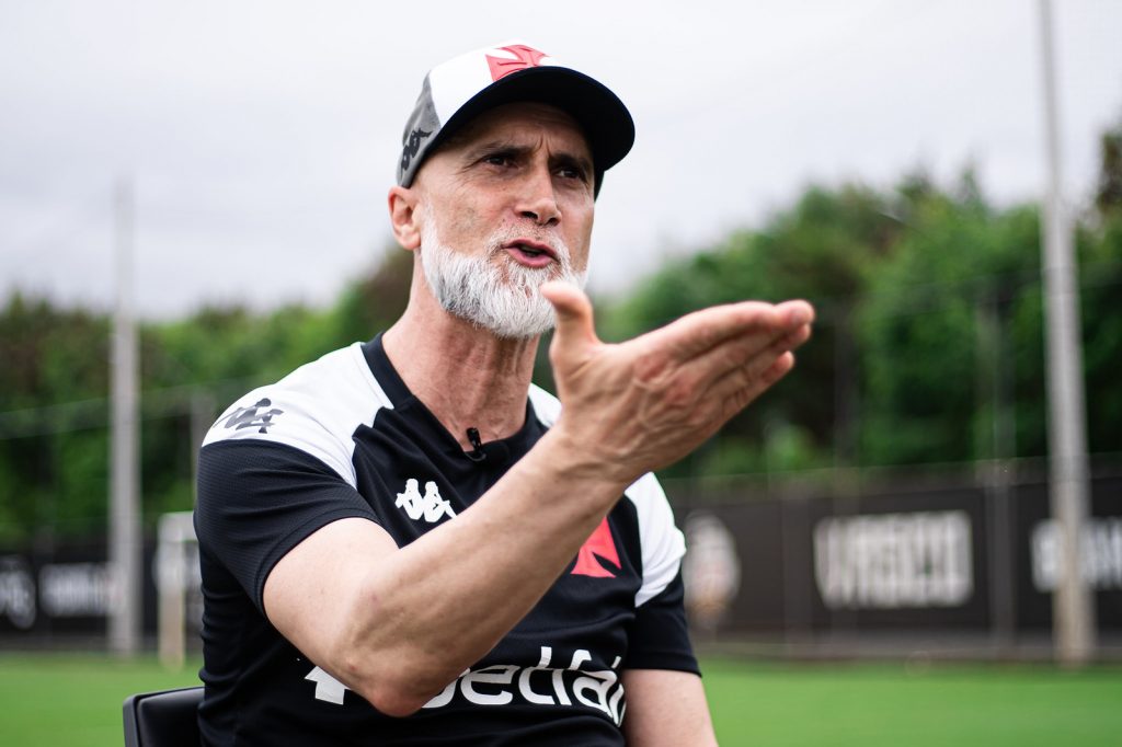 Álvaro Pacheco, técnico do Vasco