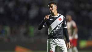 Vasco/ Philippe Coutinho (3)