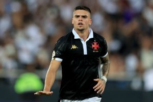 Vasco de olho em Gabriel Pec