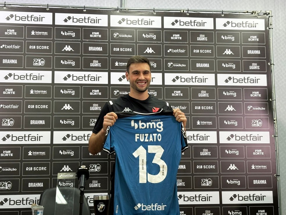 Daniel Fuzato é apresentado no Vasco