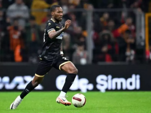 Loide Augusto pode jogar no Vasco