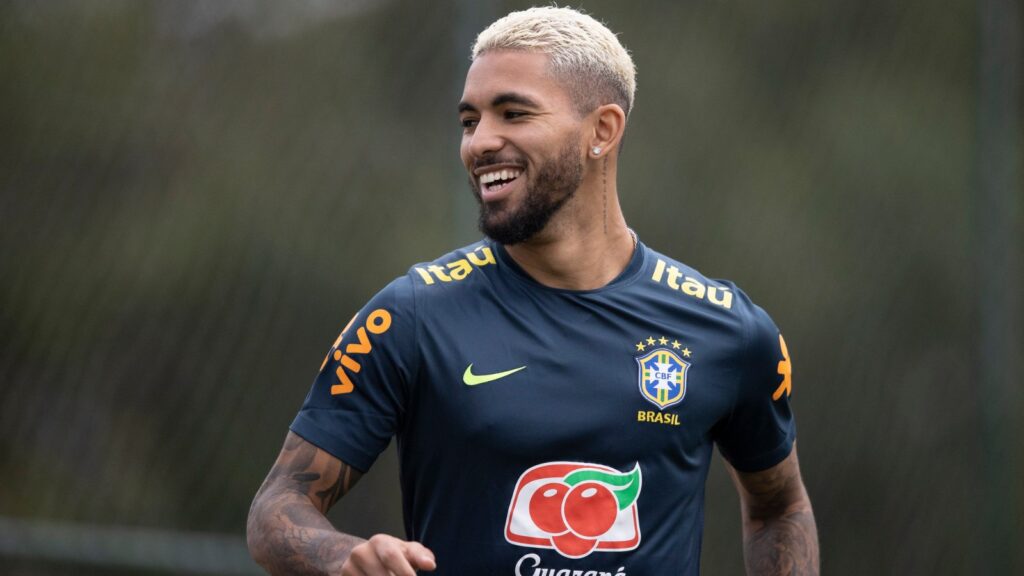Douglas Luiz. Foto: Lucas Figueiredo/CBF