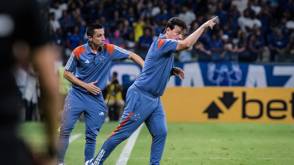 Fernando Diniz tem caminho livre para acertar com o Vasco. Foto: Gustavo Aleixo/Cruzeiro
