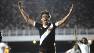 Roberto Dinamite é o maior ídolo do Vasco Foto: Divulgação/CBF