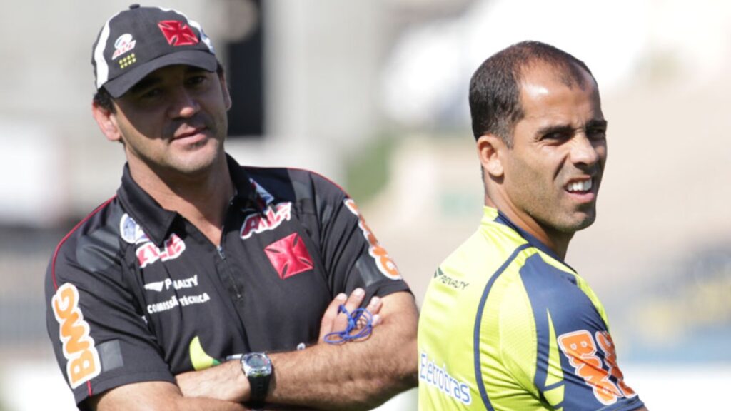 Ricardo Gomes e Felipe Maestro em 2011. Foto: Marcelo Sadio/vasco.com.br