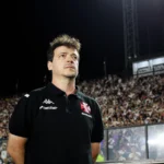 diniz no vascaino.net em foto de matheus lima e reportagem de alvaro tallarico