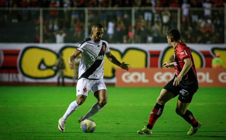 paulo henrique vitória x vasco barradão brasileirão Vasco da Gama x Vitória no estádio Manoel das Barradas em 01 de Setembro de 2024 pelo Campeonato Brasileiro. Fotos Matheus Lima - Vasco