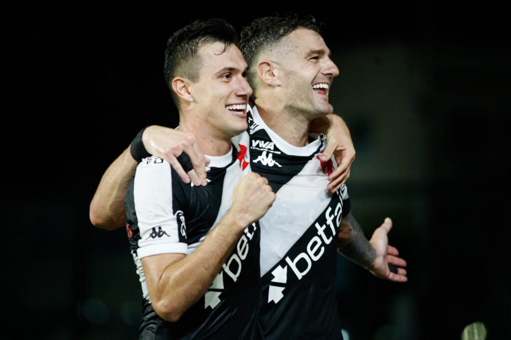 resultado vasco x fortaleza piton vegetti