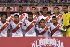 Vasco de olho no Peru