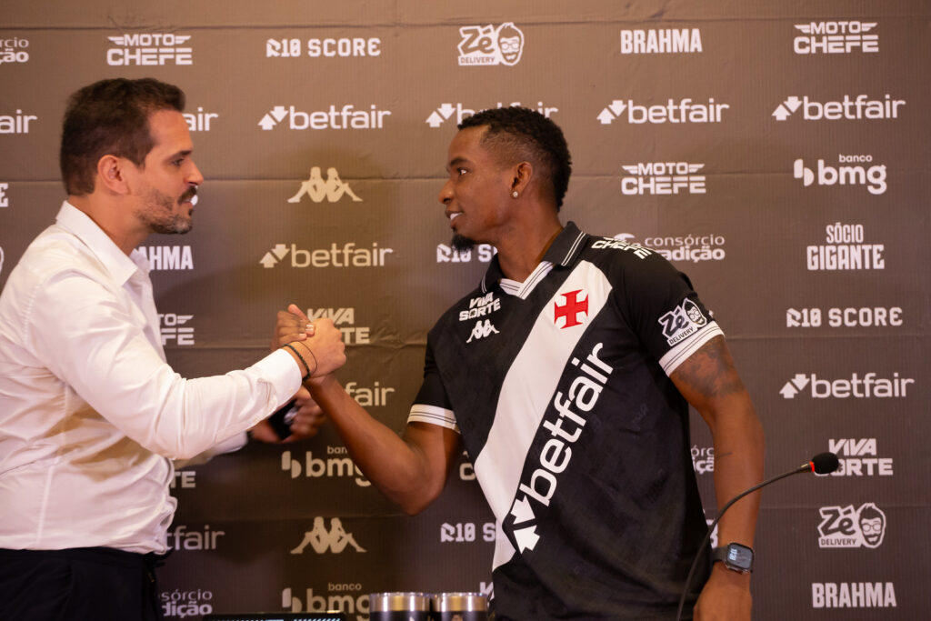Vasco Thiago Mendes