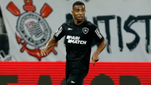 Atacante Victor Sá está na mira do Vasco. Foto: Ricardo Moreira/Getty Images